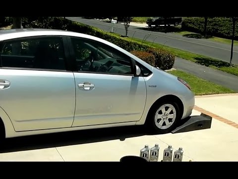 how to change prius v oil