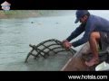 khong river man and fish(หาปลาจำปาสัก) - YouTube