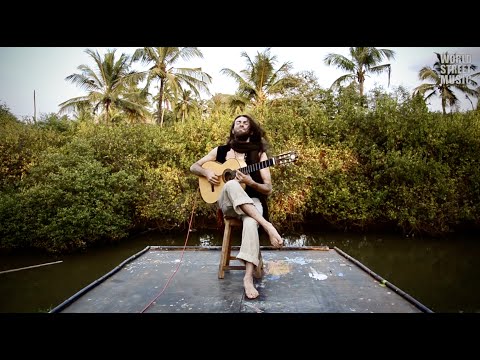 Estas Tonne: The Song of the Golden Dragon (HD)