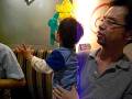 videos de Baby Leung Yat Chung 97 (20081107) play balloon