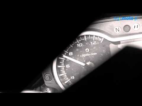 Suzuki GSR 750 - test regioMoto 
