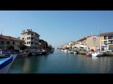 Udine - This video was taken with a Panasonic TZ7 digital camera in avchd lite mode and then converted into avi format.