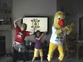 Aquí y allí Here and There Aquí y allí Here and There