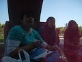 Comiendo en la junta :B