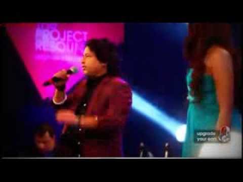 Naina Chaar by Shreya Ghoshal and Kailash Kher.... AWESOME SONG!