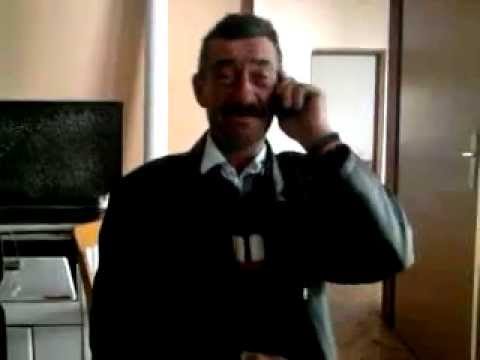 Vladec-'oce da me stavi na fejzbuk,al nikako da potrefi...