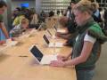 Lorrin Lee's APPLE STORE. Steve Jobs. 5th Ave. New York. Hawaii ...