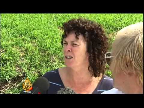 Flood waters engulf Australia