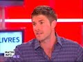 critique lors de l'�mission matin info sur canal +, le jeudi 24 juillet 2008.
thx to mg - atonetoile.com