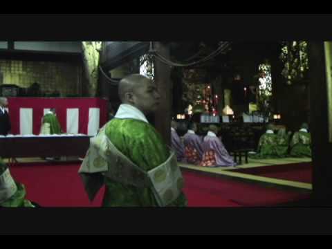 New Year's Eve at a Japanese Temple - Zojoij