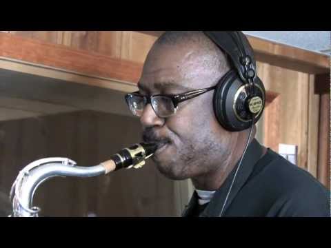 The Paul Carr Quintet (bookings@paulcarrjazz.com)
