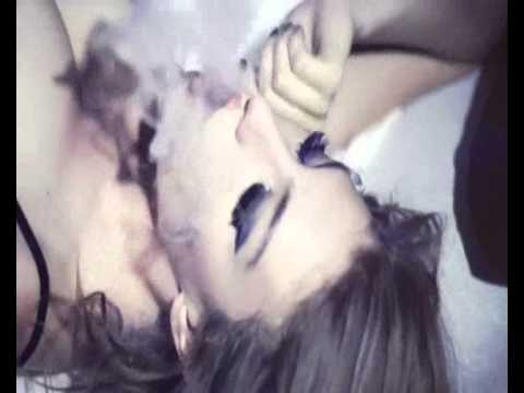 Louis Futon - Felt