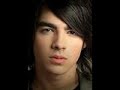 JOE JONAS IS A HOTTIE!