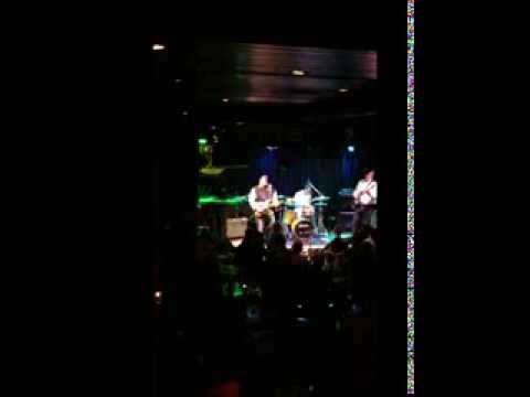 1η Νοέμβρη και... Gregg Giarelis' Blues Ensemble live στο Καλλιτεχνείο