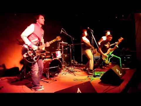 Super Like You - Intro - 0% @ Espace Brassages - 17-03-2012.MTS