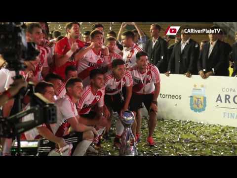 Los festejos del Campeón