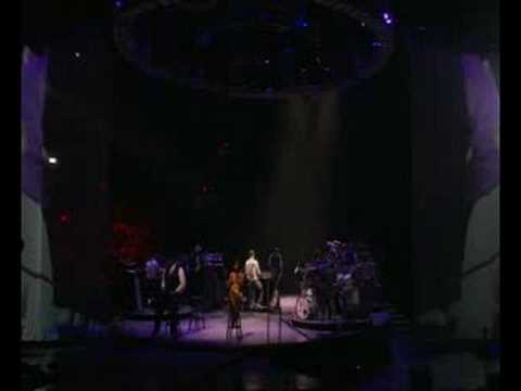 Alexakos92 - Justin performing Last Night (Medley) Live @ Madison Square Garden in NYC on his 2007 FutureSex/LoveShow tour on HBO! Song: Last Night Artist: Justin Timberl...