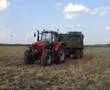 meststrooien met MF 6490 de Waard