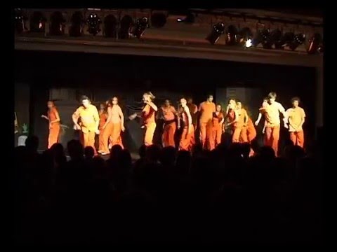 Revue Riot Dance