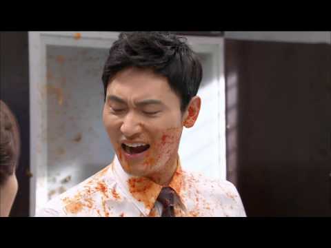 모두 - 20140721 모두 다 김치 동준(원기준)이 언쟁을 벌이다 동준의 막말에 화가 난 희은(이효춘), 김치로 동준의 뺨을 세게 내리치는데..