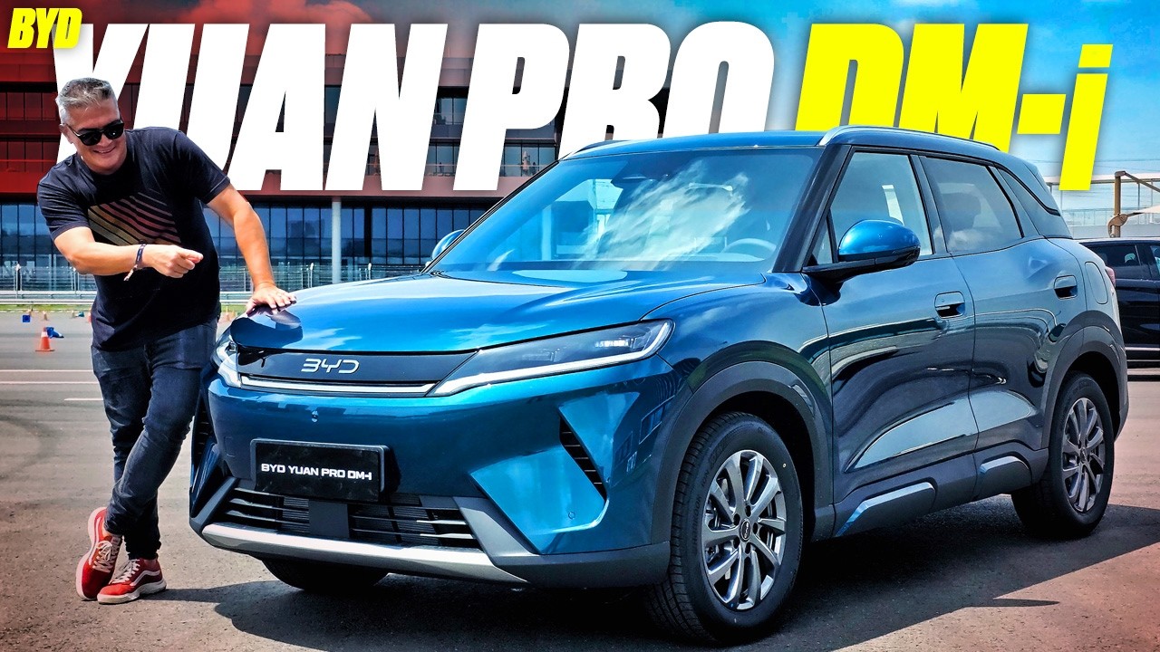 BYD Yuan Pro DM-i - HÍBRIDO, POR R$ 150.000, CHEGA ESTE ANO E FAZ 1.000 km COM UM TANQUE! É SÉRIO!