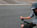 Mini quad 110cc, petite balade dans la rue ( julian )