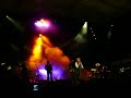 eddy mitchell en concert � pechbonnieu joue pas de boogie woogie en rappel.