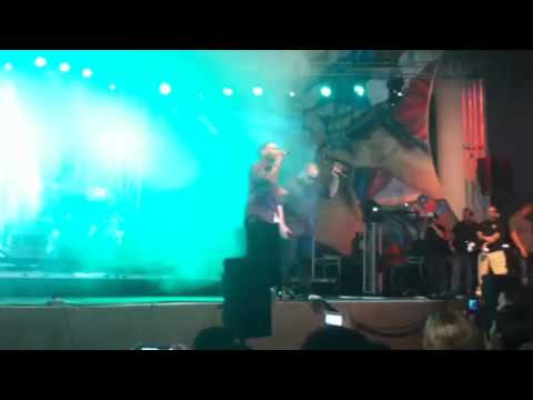 Don Omar Ft Syko - Huerfano De Amor @ Patronales De Mayaguez (2011)