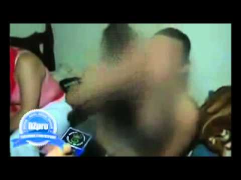 عاهرات