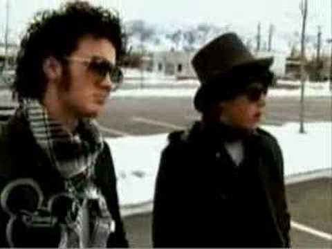 Jonas Brothers Living The Dream ep. 5 "Drivers Ed"