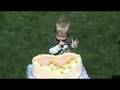 Oslavujem 1ve narodeniny - I'm celebrating my 1st b'day