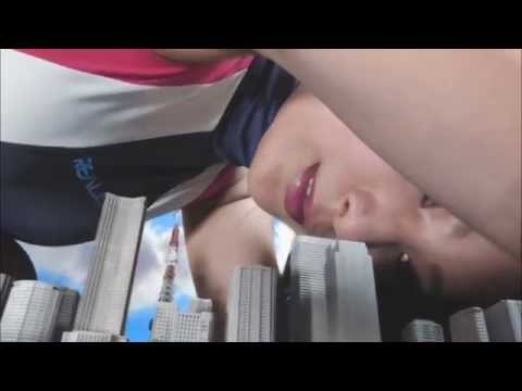 GIANTESS VS