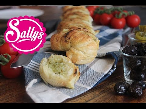 Kräuter-Knoblauch-Baguette mit selbst gemachtem Baguette / mediterran