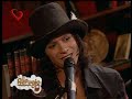 Rolabogan interpreta la canción 