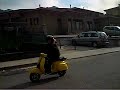 Lovere vespa bizio gialla