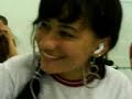 BIA CANTANDO NA SALA DE AULA