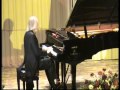 Plays CHOPIN Mazurka op.33 n.4