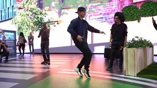 Mad Violinist, Poppin John, & Taylor – at CES 2018 FORD