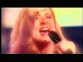 hillsong's latest at the cross by darlene zschech from the album mighty to save. as i was told, this is in french. :)