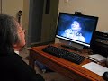 nainai watching youtube deng lijun