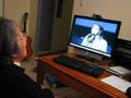 nainai watching youtube deng lijun 2007/10/03