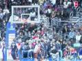 Mike Taylor Sets Up Deandre Jordon