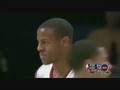 videos de Andre Iguodala- Between The Legs Dunk in Rookie Challenge