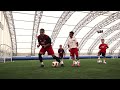 AC Milan Junior Camp skills coach Jeremy Lynch gives another skills lesson on the art of the 'Step Over'. You can learn these amazing soccer skills from Jeremy in person at the Milan Junior Camps. For more info and to book your place now visit: www.milanjuniorcamp.co.uk