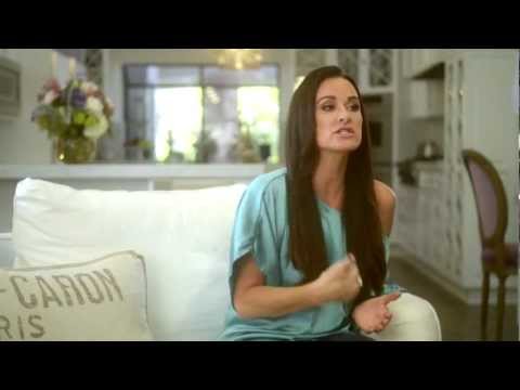 Kyle Richards Introduces Nour�ge: Vitamins for Natural, Healthy Hair Growth