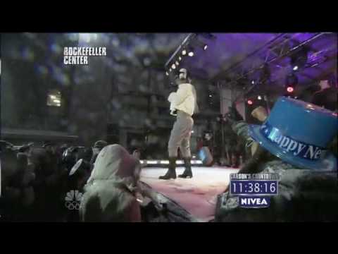 Jay-Z and Rihanna - Run This Town & Umbrella on New Year's Eve With Carson Daly 2010 HD 1080p.flv