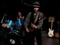 YouTube - Roy Rogers (slide guitar) - Tip Walk http://bit.ly/f7lBGb