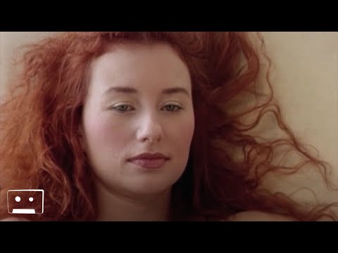 Tori Amos - Pretty Good Year