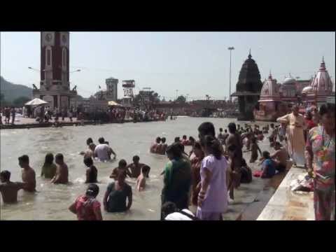 bathing in ganga - Har Ki Pauri is a famous ghat on the banks of the Ganges in Haridwar in Uttarakhand state in India. This revered place is the major landmark of the holy city...