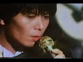 逃げまわるのさ、日付なんて、いっそ忘れたらいいんだ。吹雪の中で、泣き言をいう暇はないから。